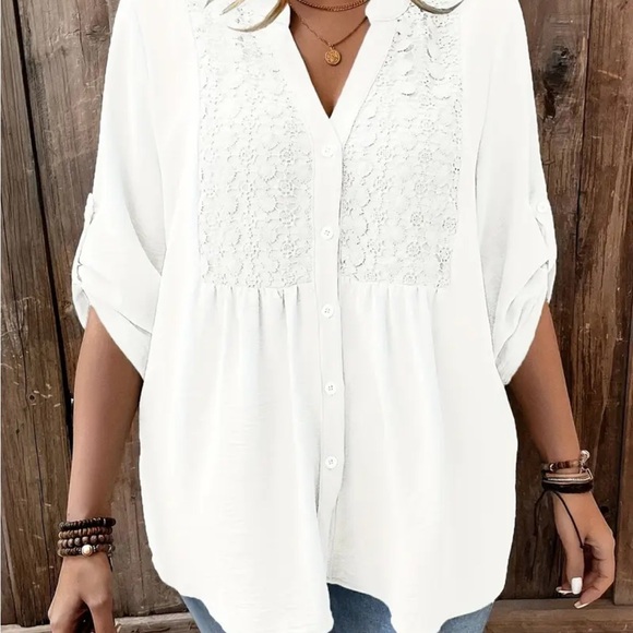 Chic White Button-Up Lace Blouse - Picture 1 of 5